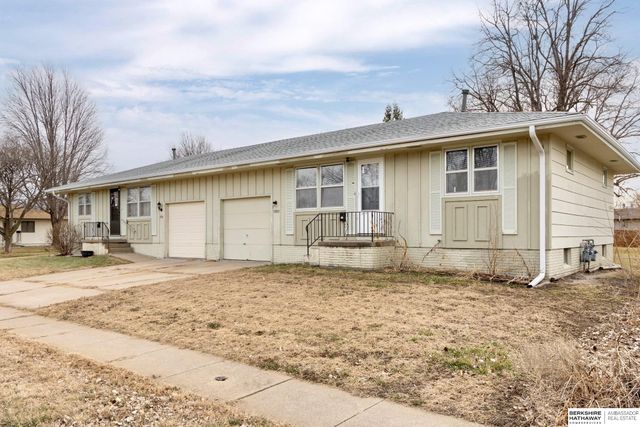 1925-1935 E Dodge Street, Fremont, NE 68025