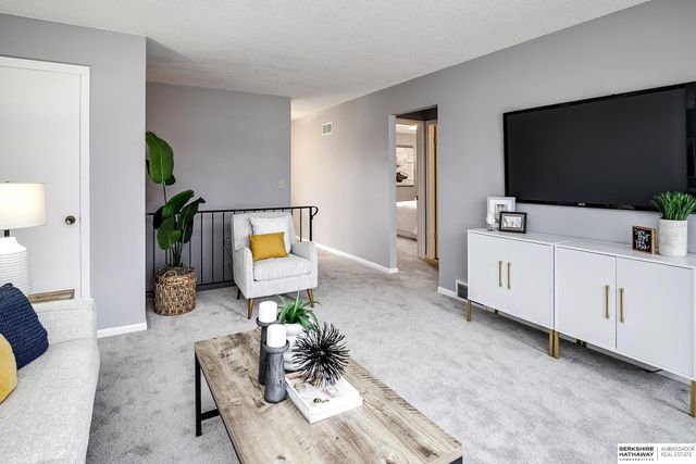 1925-1935 E Dodge Street, Fremont, NE 68025