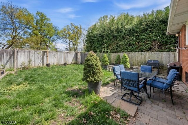 5 Rhode St, Sayreville Boro, NJ 08872