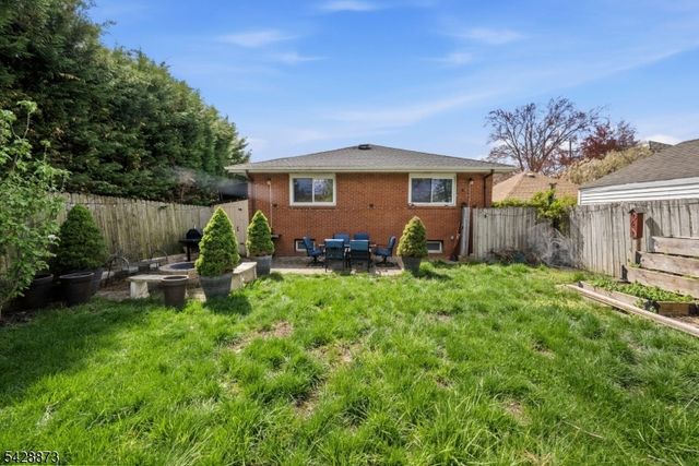 5 Rhode St, Sayreville Boro, NJ 08872