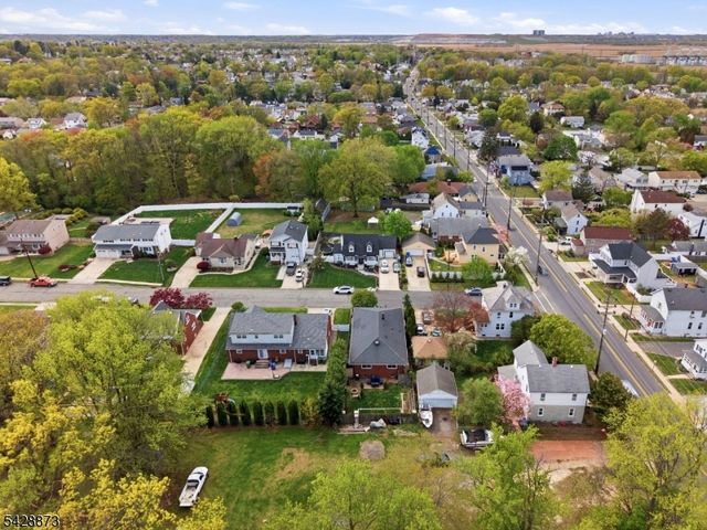 5 Rhode St, Sayreville Boro, NJ 08872