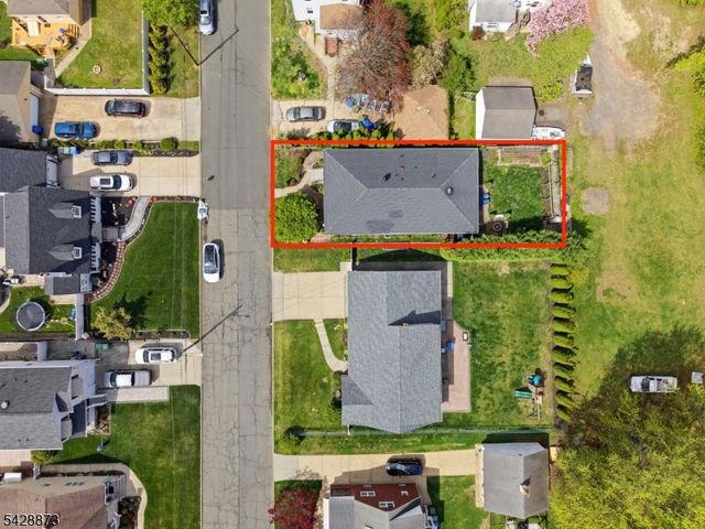 5 Rhode St, Sayreville Boro, NJ 08872