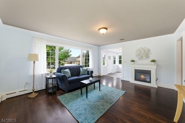 5 Rhode St, Sayreville Boro, NJ 08872