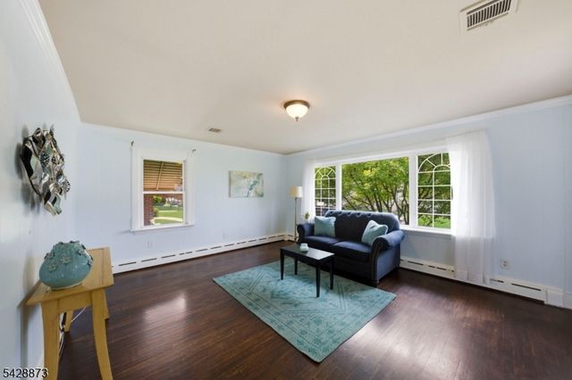 5 Rhode St, Sayreville Boro, NJ 08872