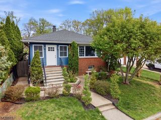5 Rhode St, Sayreville Boro, NJ 08872