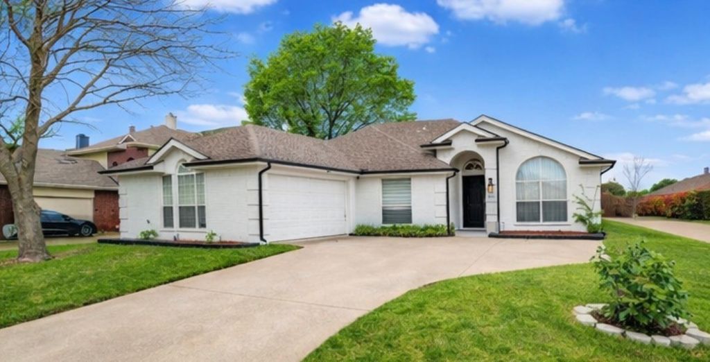 1811 Country Walk Lane, Wylie, TX 75098