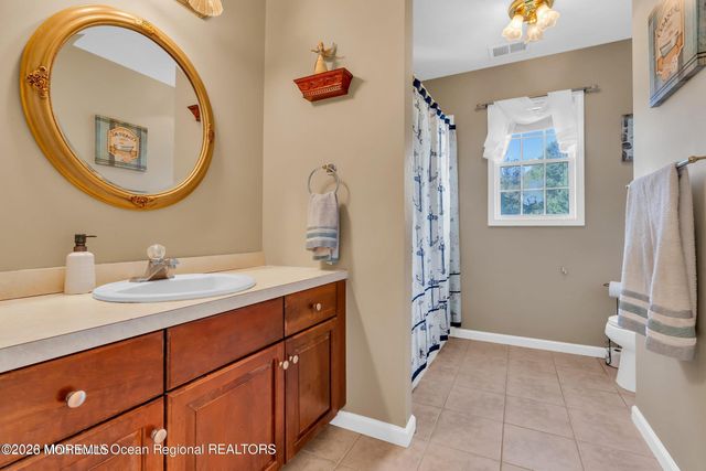 52 Langeveld Drive, Freehold, NJ 07728