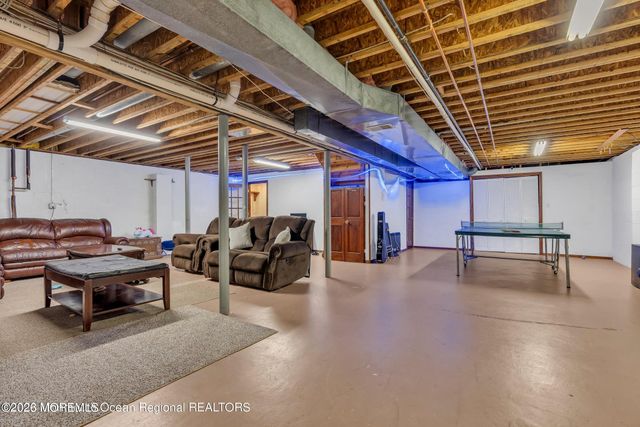 52 Langeveld Drive, Freehold, NJ 07728