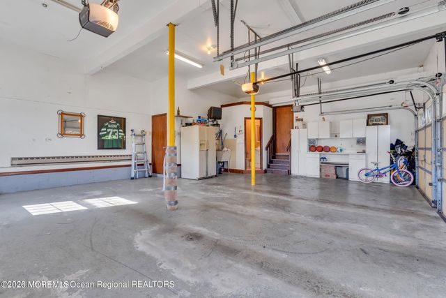 52 Langeveld Drive, Freehold, NJ 07728