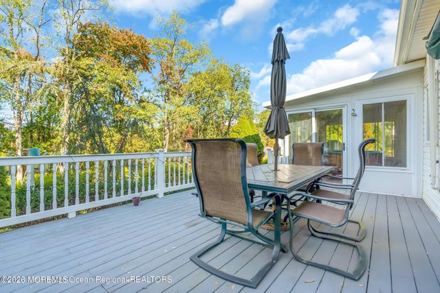 52 Langeveld Drive, Freehold, NJ 07728