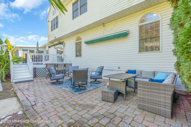 52 Langeveld Drive, Freehold, NJ 07728