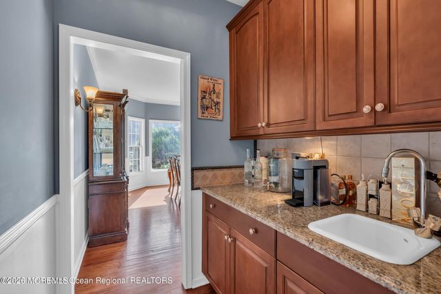 52 Langeveld Drive, Freehold, NJ 07728