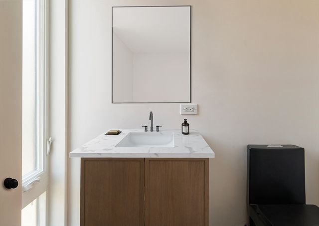 60 Franklin St 2, Somerville, MA 02145