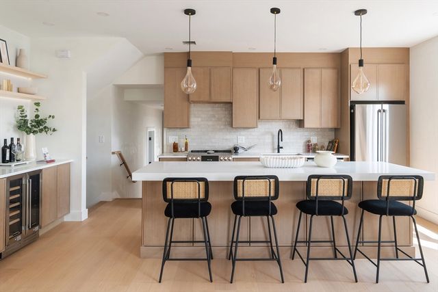 60 Franklin St 2, Somerville, MA 02145