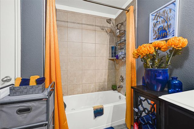 20451 Moon Walk Drive, Humble, TX 77338