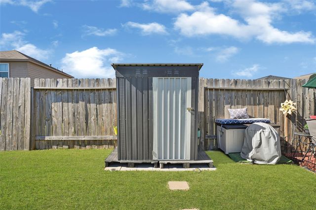 20451 Moon Walk Drive, Humble, TX 77338