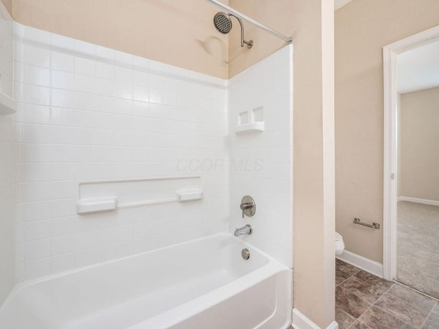 5864 Whitebark Pine Trail, Dublin, OH 43016