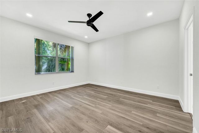 7488 Berkshire Pines DR, Naples, FL 34104