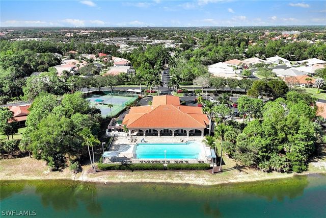 7488 Berkshire Pines DR, Naples, FL 34104