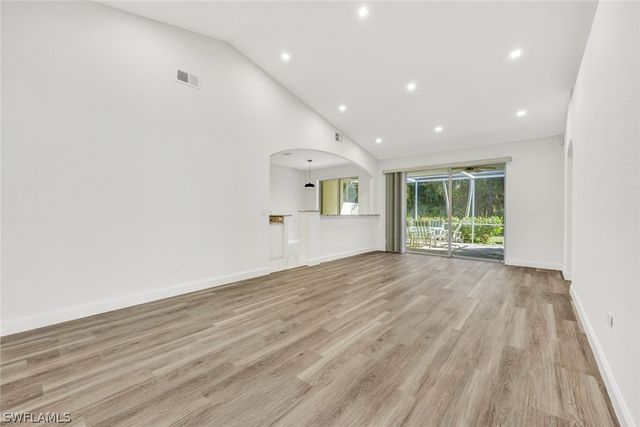 7488 Berkshire Pines DR, Naples, FL 34104