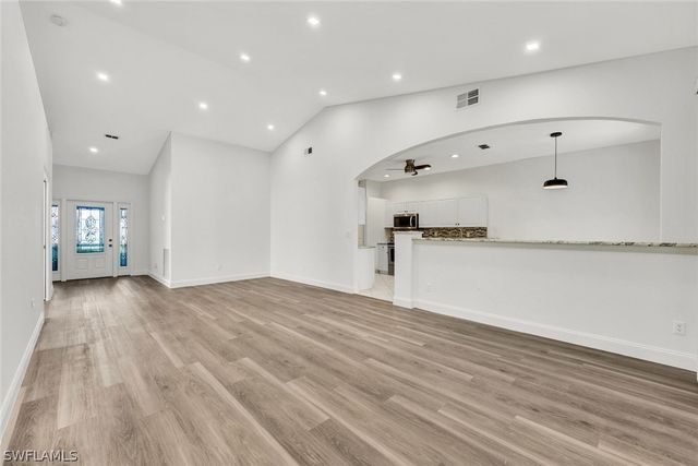 7488 Berkshire Pines DR, Naples, FL 34104