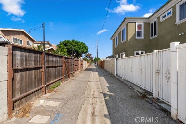 15016 Mansel, Lawndale, CA 90260