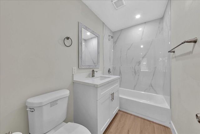 5324 NW 1st Ave, Oakland Park, FL 33309