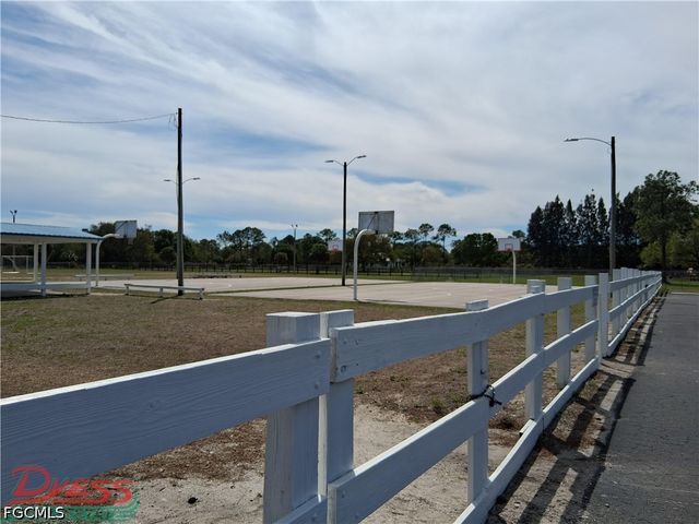 655 S Live Oak ST, Clewiston, FL 33440