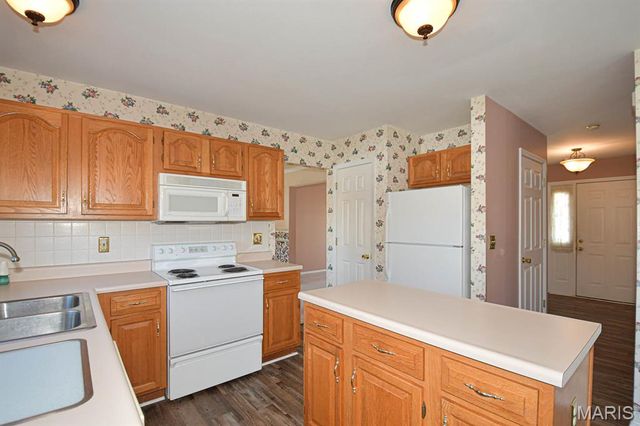 55 Green Pines Circle, St Peters, MO 63376