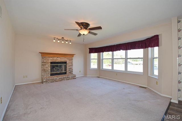 55 Green Pines Circle, St Peters, MO 63376