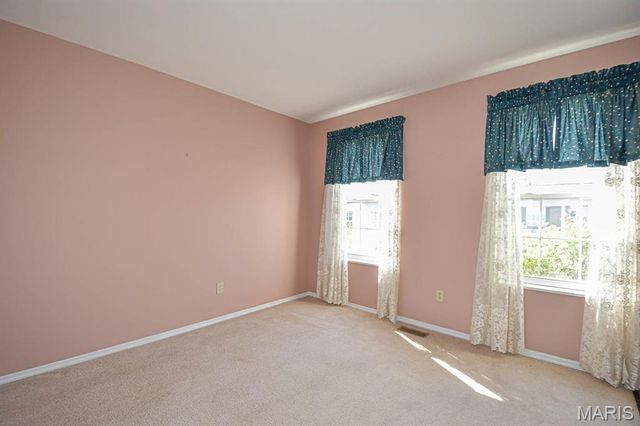 55 Green Pines Circle, St Peters, MO 63376