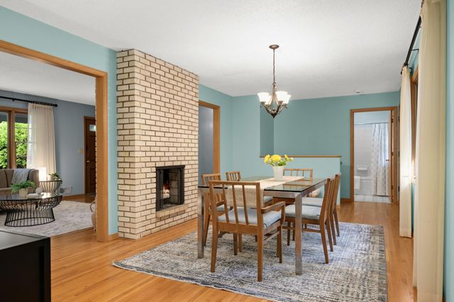 300 Kenmar Circle, Minnetonka, MN 55305