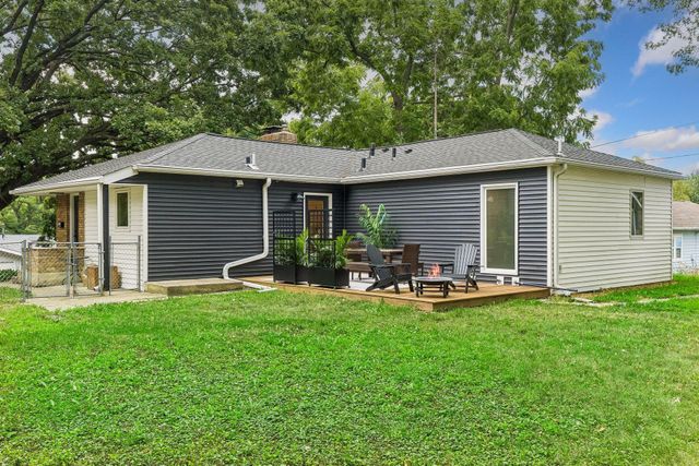 3037 Kyle Avenue N, Golden Valley, MN 55422