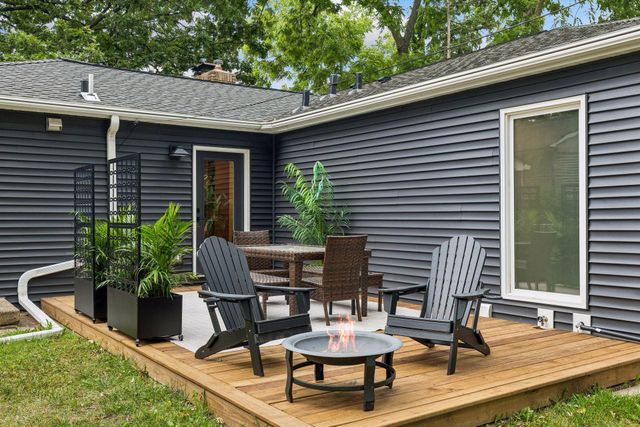 3037 Kyle Avenue N, Golden Valley, MN 55422