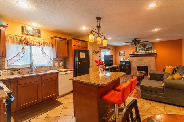 1530 6th Avenue, Freedom, PA 15042