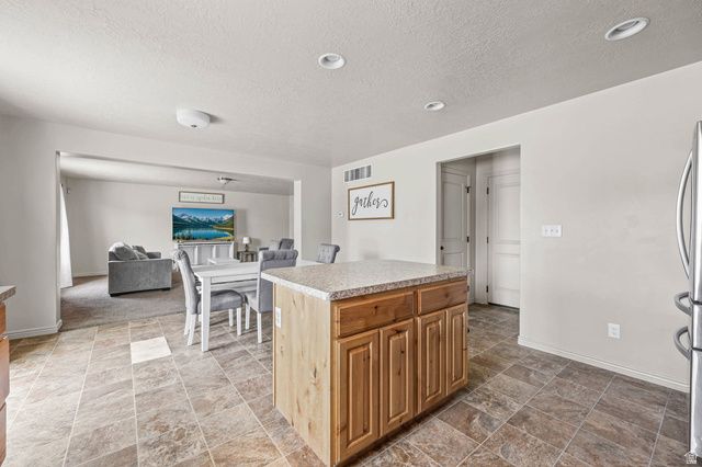 437 TOPAZ DR, Santaquin, UT 84655