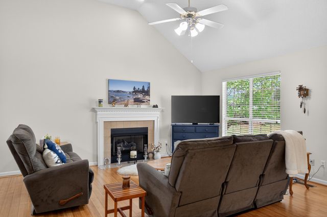 5696 Edgmon Road, Ooltewah, TN 37363