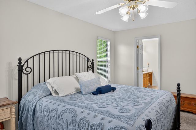 5696 Edgmon Road, Ooltewah, TN 37363