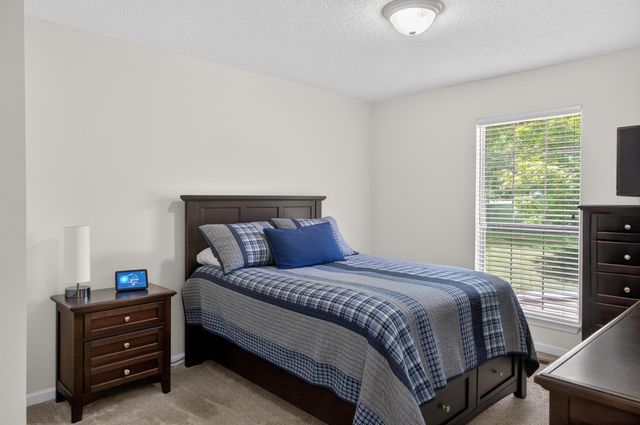 5696 Edgmon Road, Ooltewah, TN 37363