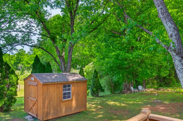 5696 Edgmon Road, Ooltewah, TN 37363