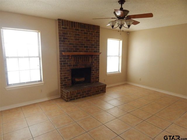 808 Corey, Whitehouse, TX 75791