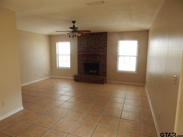 808 Corey, Whitehouse, TX 75791