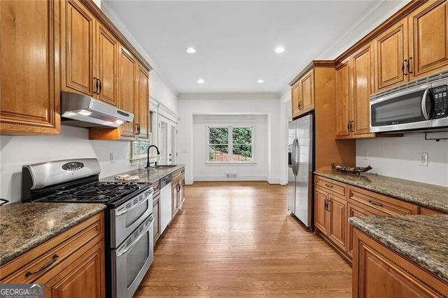 2942 Margaret Mitchell Court NW, Atlanta, GA 30327