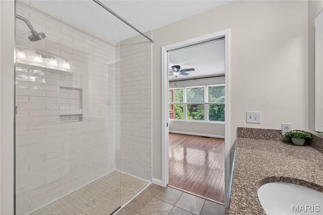 16275 Rose Wreath Lane, Florissant, MO 63034