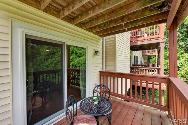 16275 Rose Wreath Lane, Florissant, MO 63034