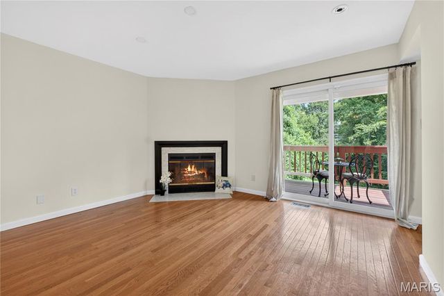 16275 Rose Wreath Lane, Florissant, MO 63034