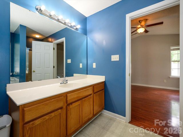 4821 Renfrew Drive, Concord, NC 28027