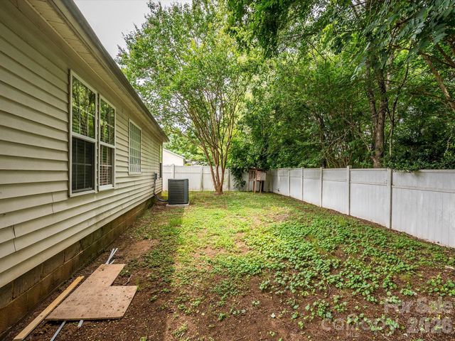 4821 Renfrew Drive, Concord, NC 28027