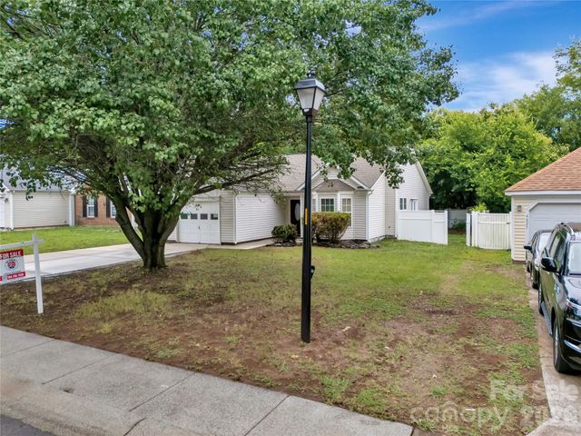 4821 Renfrew Drive, Concord, NC 28027
