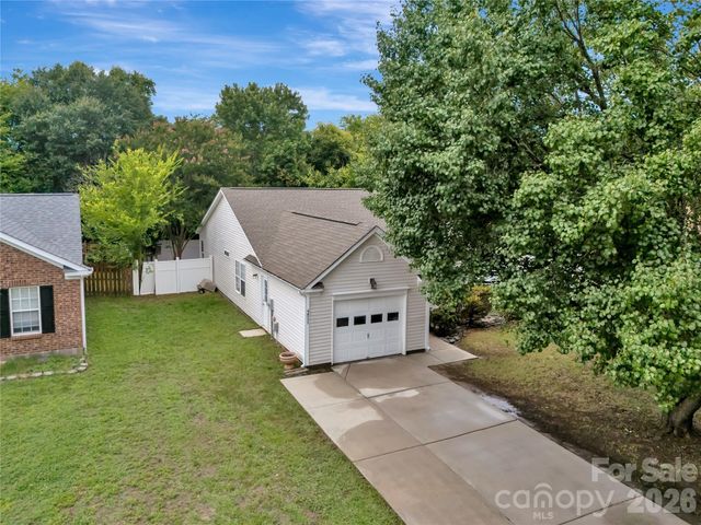 4821 Renfrew Drive, Concord, NC 28027
